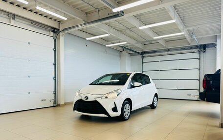 Toyota Vitz, 2019 год, 1 299 000 рублей, 2 фотография