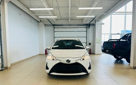 Toyota Vitz, 2019 год, 1 299 000 рублей, 9 фотография