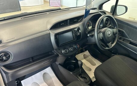 Toyota Vitz, 2019 год, 1 299 000 рублей, 13 фотография