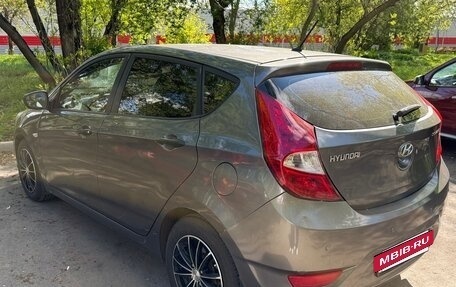 Hyundai Solaris II рестайлинг, 2012 год, 690 000 рублей, 6 фотография