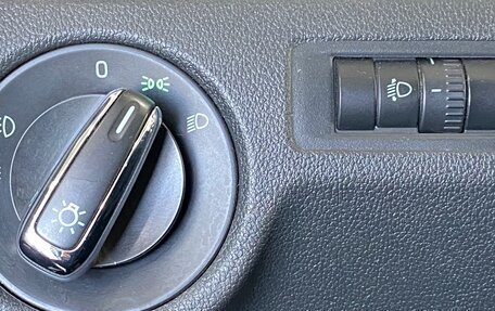 Skoda Rapid I, 2015 год, 999 000 рублей, 26 фотография