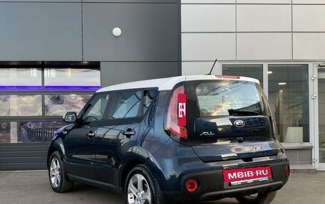 KIA Soul II рестайлинг, 2017 год, 1 590 000 рублей, 8 фотография