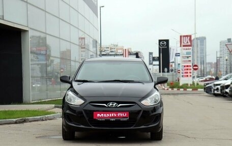 Hyundai Solaris II рестайлинг, 2013 год, 730 000 рублей, 2 фотография