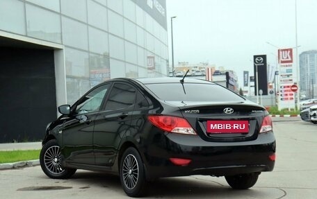 Hyundai Solaris II рестайлинг, 2013 год, 730 000 рублей, 7 фотография