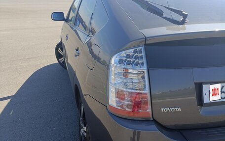 Toyota Prius, 2007 год, 900 000 рублей, 9 фотография