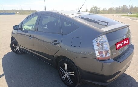 Toyota Prius, 2007 год, 900 000 рублей, 5 фотография