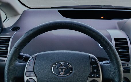 Toyota Prius, 2007 год, 900 000 рублей, 14 фотография