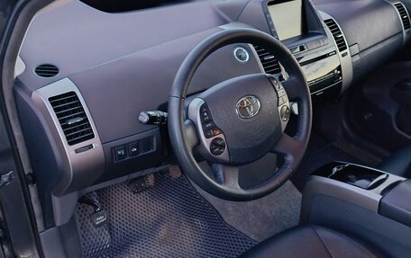 Toyota Prius, 2007 год, 900 000 рублей, 15 фотография