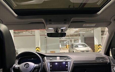 Volkswagen Tiguan II, 2017 год, 2 650 000 рублей, 11 фотография