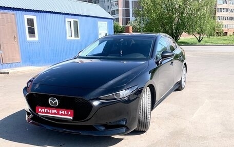 Mazda 3, 2021 год, 2 050 000 рублей, 2 фотография