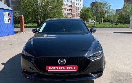 Mazda 3, 2021 год, 2 050 000 рублей, 3 фотография
