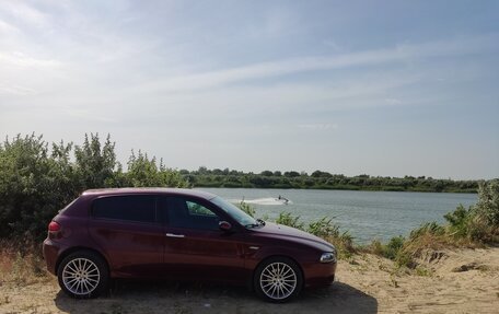 Alfa Romeo 147 I рестайлинг, 2006 год, 650 000 рублей, 14 фотография
