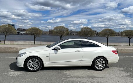 Mercedes-Benz E-Класс, 2010 год, 1 200 000 рублей, 2 фотография
