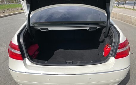 Mercedes-Benz E-Класс, 2010 год, 1 200 000 рублей, 5 фотография