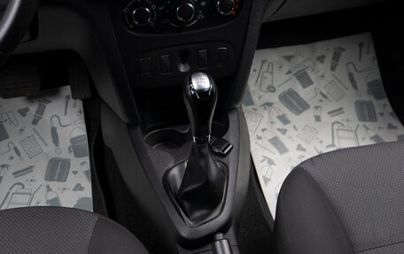 Renault Logan II, 2020 год, 1 099 000 рублей, 14 фотография