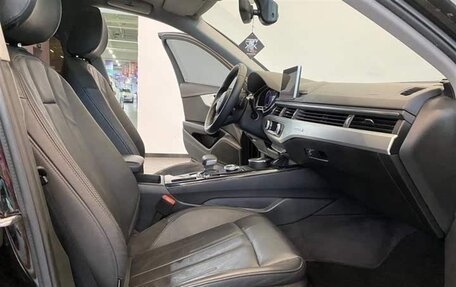 Audi A4, 2019 год, 2 238 000 рублей, 10 фотография
