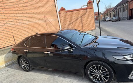 Toyota Camry, 2023 год, 3 550 000 рублей, 3 фотография