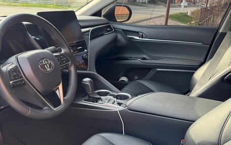 Toyota Camry, 2023 год, 3 550 000 рублей, 5 фотография