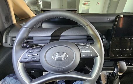 Hyundai Staria, 2024 год, 4 990 000 рублей, 5 фотография