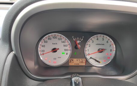 Nissan Note II рестайлинг, 2011 год, 880 000 рублей, 8 фотография