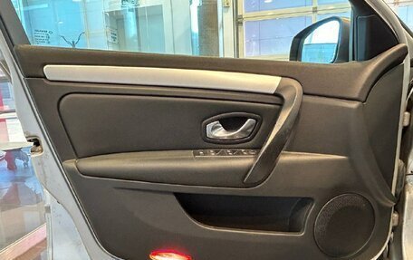 Renault Laguna III рестайлинг, 2008 год, 799 000 рублей, 13 фотография