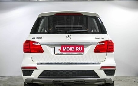 Mercedes-Benz GL-Класс, 2015 год, 3 100 000 рублей, 5 фотография