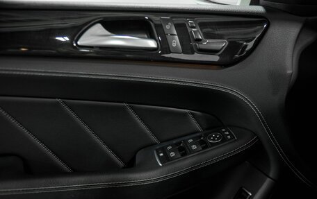 Mercedes-Benz GL-Класс, 2015 год, 3 100 000 рублей, 14 фотография