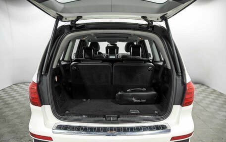 Mercedes-Benz GL-Класс, 2015 год, 3 100 000 рублей, 24 фотография
