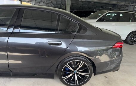 BMW 5 серия, 2024 год, 8 500 000 рублей, 6 фотография