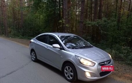 Hyundai Solaris II рестайлинг, 2012 год, 670 000 рублей, 8 фотография