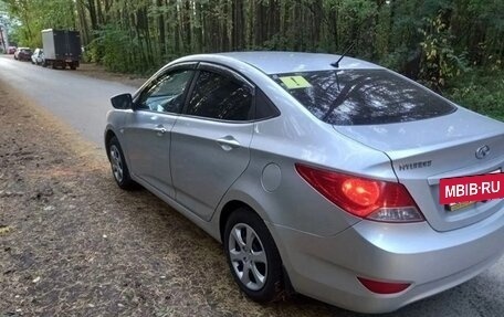 Hyundai Solaris II рестайлинг, 2012 год, 670 000 рублей, 12 фотография