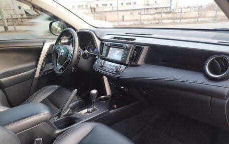 Toyota RAV4, 2014 год, 2 200 000 рублей, 18 фотография