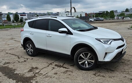 Toyota RAV4, 2018 год, 2 650 000 рублей, 3 фотография