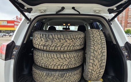 Toyota RAV4, 2018 год, 2 650 000 рублей, 11 фотография