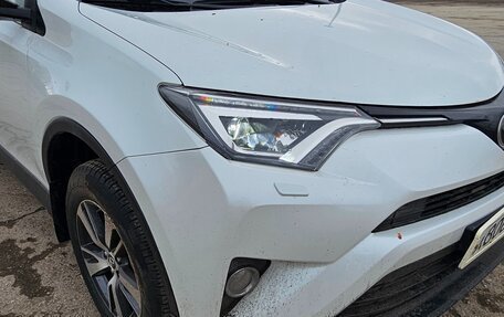 Toyota RAV4, 2018 год, 2 650 000 рублей, 15 фотография