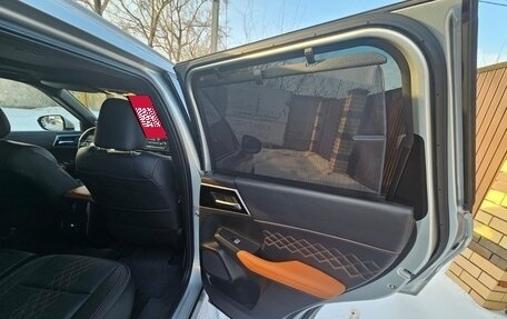 Mitsubishi Outlander, 2022 год, 4 100 000 рублей, 22 фотография