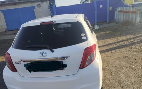 Toyota Vitz, 2012 год, 900 000 рублей, 7 фотография
