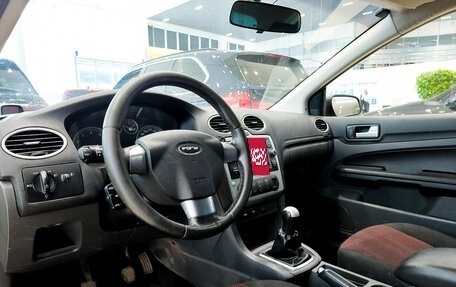 Ford Focus II рестайлинг, 2007 год, 450 000 рублей, 20 фотография