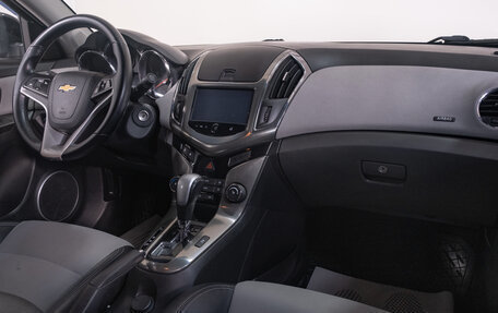 Chevrolet Cruze II, 2014 год, 899 000 рублей, 18 фотография