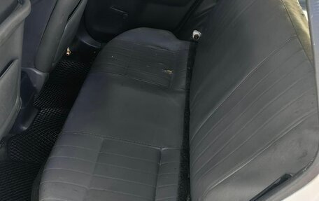 Mazda Familia Y11, 2002 год, 350 000 рублей, 10 фотография