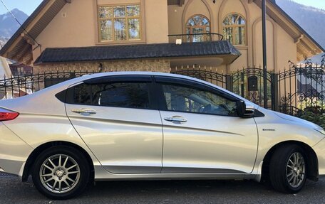 Honda Grace I, 2014 год, 1 000 000 рублей, 2 фотография