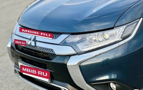 Mitsubishi Outlander III рестайлинг 3, 2020 год, 2 698 000 рублей, 5 фотография