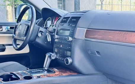 Volkswagen Touareg III, 2008 год, 1 100 000 рублей, 13 фотография