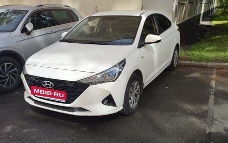 Hyundai Solaris II рестайлинг, 2022 год, 1 700 000 рублей, 7 фотография