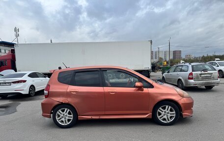 Honda Fit III, 2007 год, 650 000 рублей, 8 фотография
