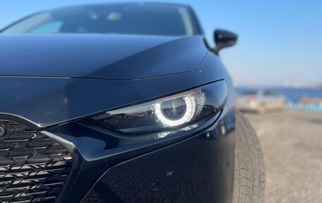 Mazda 3, 2019 год, 1 850 000 рублей, 4 фотография