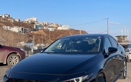 Mazda 3, 2019 год, 1 850 000 рублей, 2 фотография