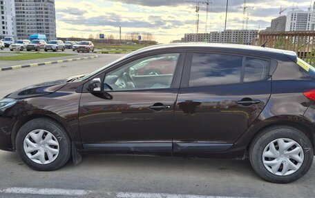 Renault Megane III, 2014 год, 830 000 рублей, 2 фотография