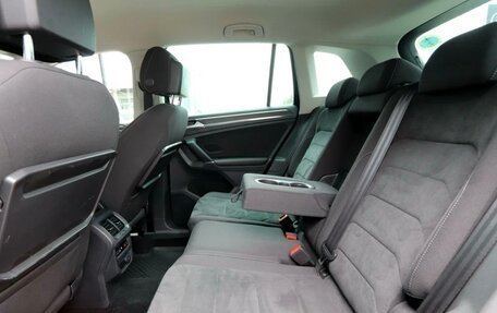 Volkswagen Tiguan II, 2017 год, 2 350 000 рублей, 19 фотография