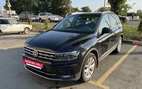 Volkswagen Tiguan II, 2017 год, 2 350 000 рублей, 16 фотография